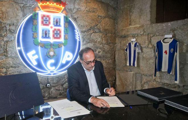 隐藏着更为 隐藏着更为