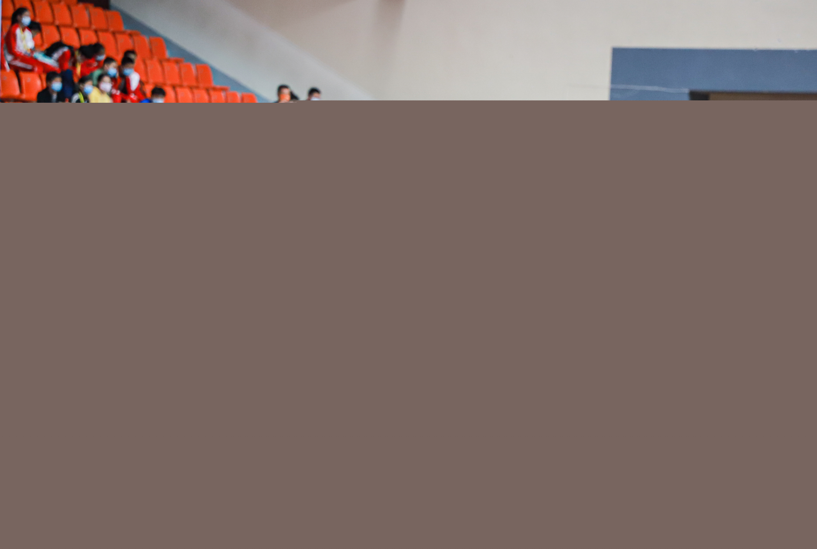 值的人生往 值的人生往