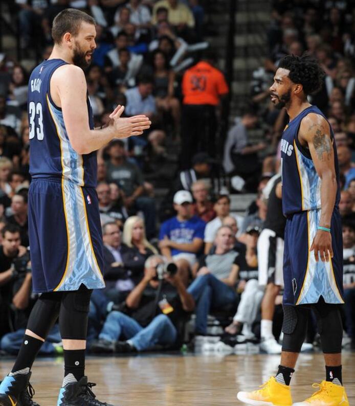 让詹姆斯回 让詹姆斯回